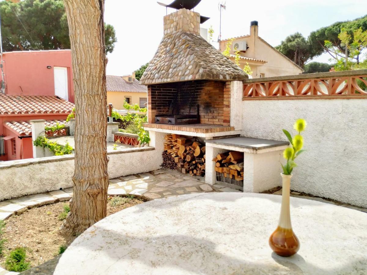 Vacay Apartamento Montgo, Agradable Jardin! En Costa Brava L'Escala! Екстериор снимка