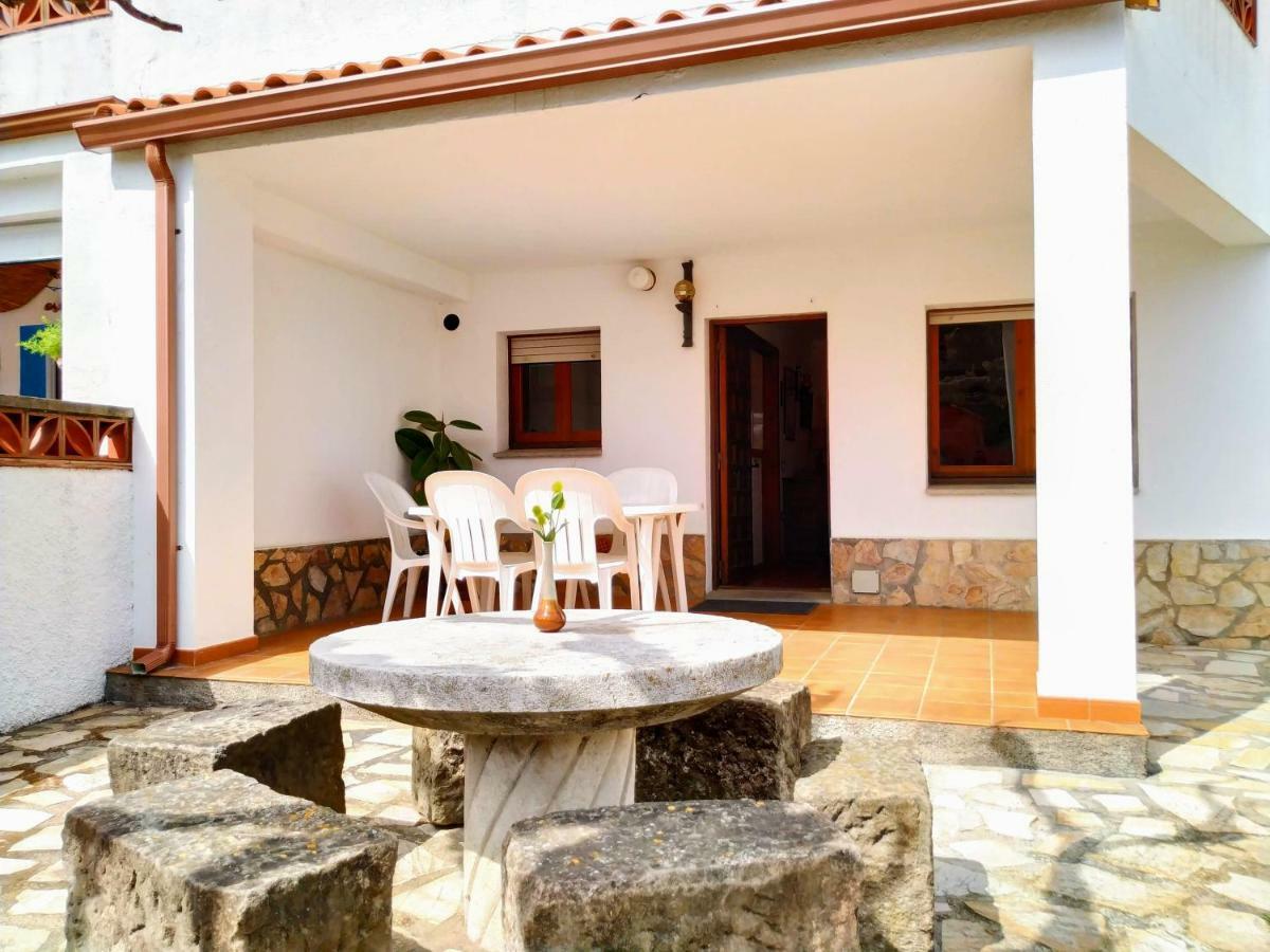 Vacay Apartamento Montgo, Agradable Jardin! En Costa Brava L'Escala! Екстериор снимка