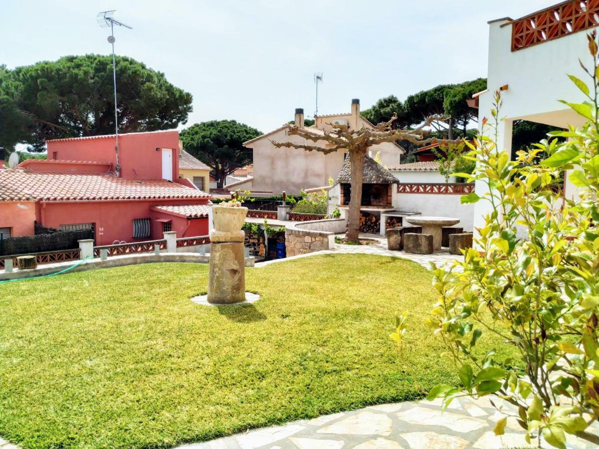 Vacay Apartamento Montgo, Agradable Jardin! En Costa Brava L'Escala! Екстериор снимка
