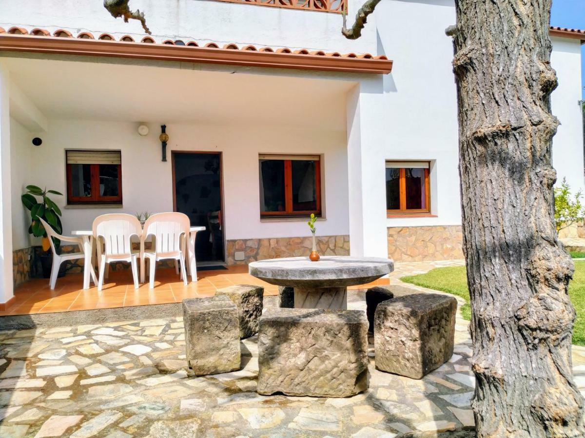 Vacay Apartamento Montgo, Agradable Jardin! En Costa Brava L'Escala! Екстериор снимка